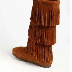 Minnetonka fringe moccasin boots